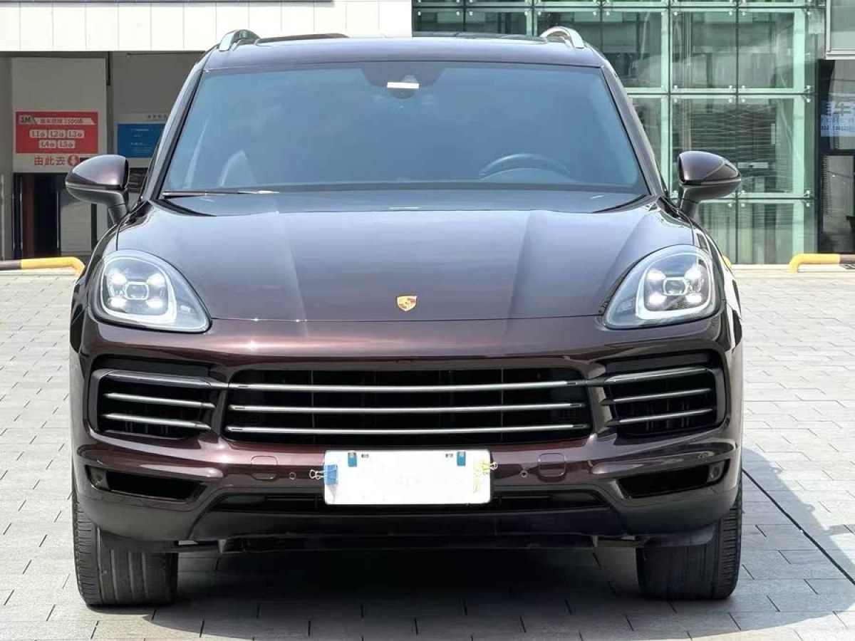 保時(shí)捷 Cayenne  2022款 Cayenne 3.0T 鉑金版圖片