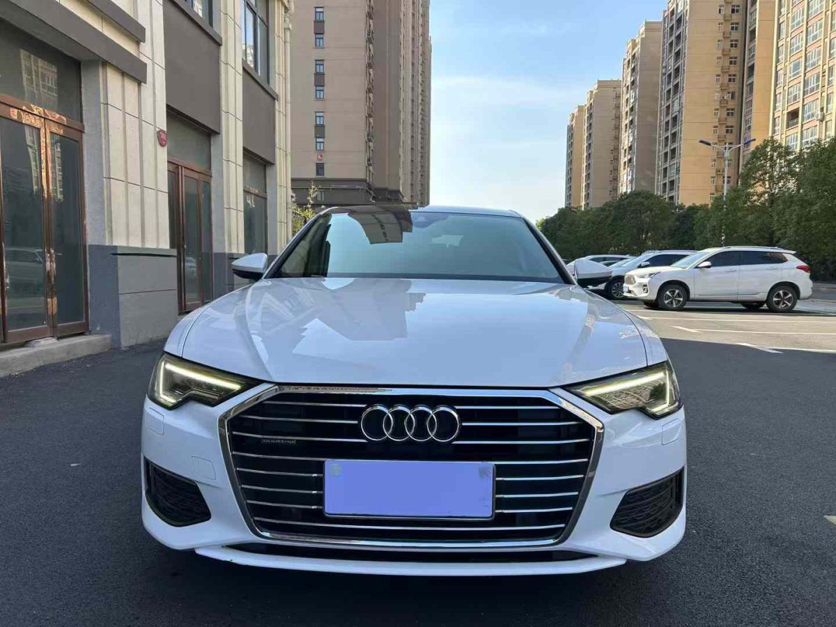 奧迪 奧迪A6L  2019款 40 TFSI 豪華動(dòng)感型圖片