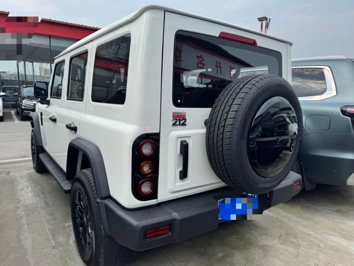 北汽制造 BJ 212  2019款 改款 1.5T 方門(mén) 國(guó)VI圖片