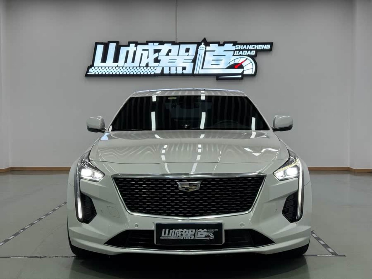 凱迪拉克 CT6  2020款 28T 領(lǐng)先超級(jí)巡航型圖片