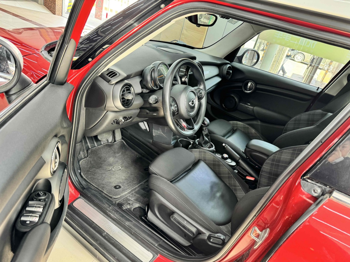 MINI MINI  2017款 1.5T COOPER 冰藍(lán)色限量版圖片
