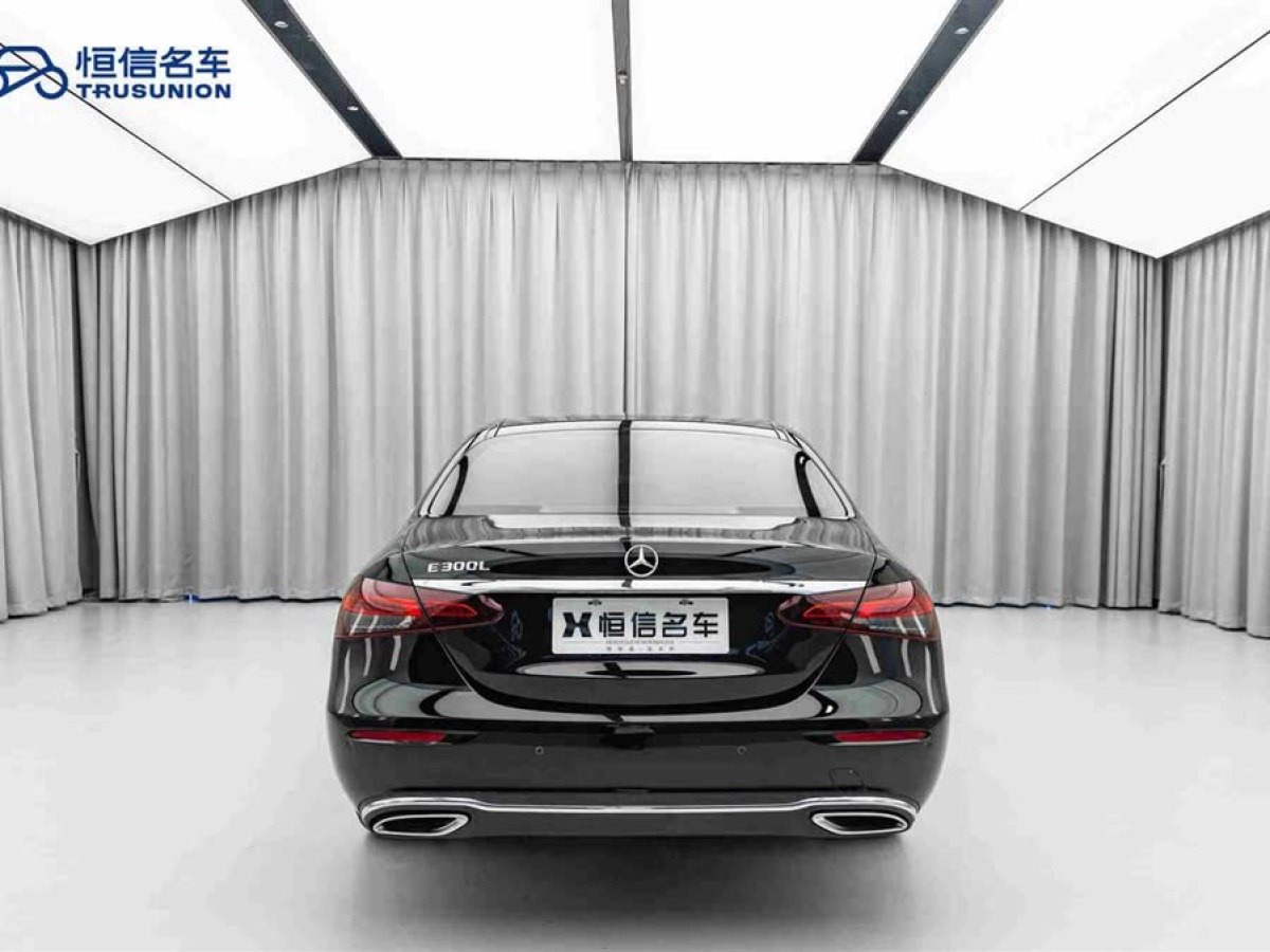 奔馳 奔馳E級  2023款 改款 E 300 L 時尚型圖片
