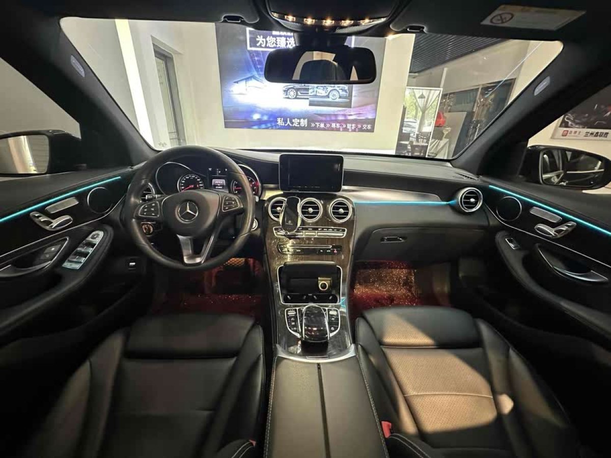 奔馳 奔馳GLC  2017款 GLC 260 4MATIC 動(dòng)感型圖片