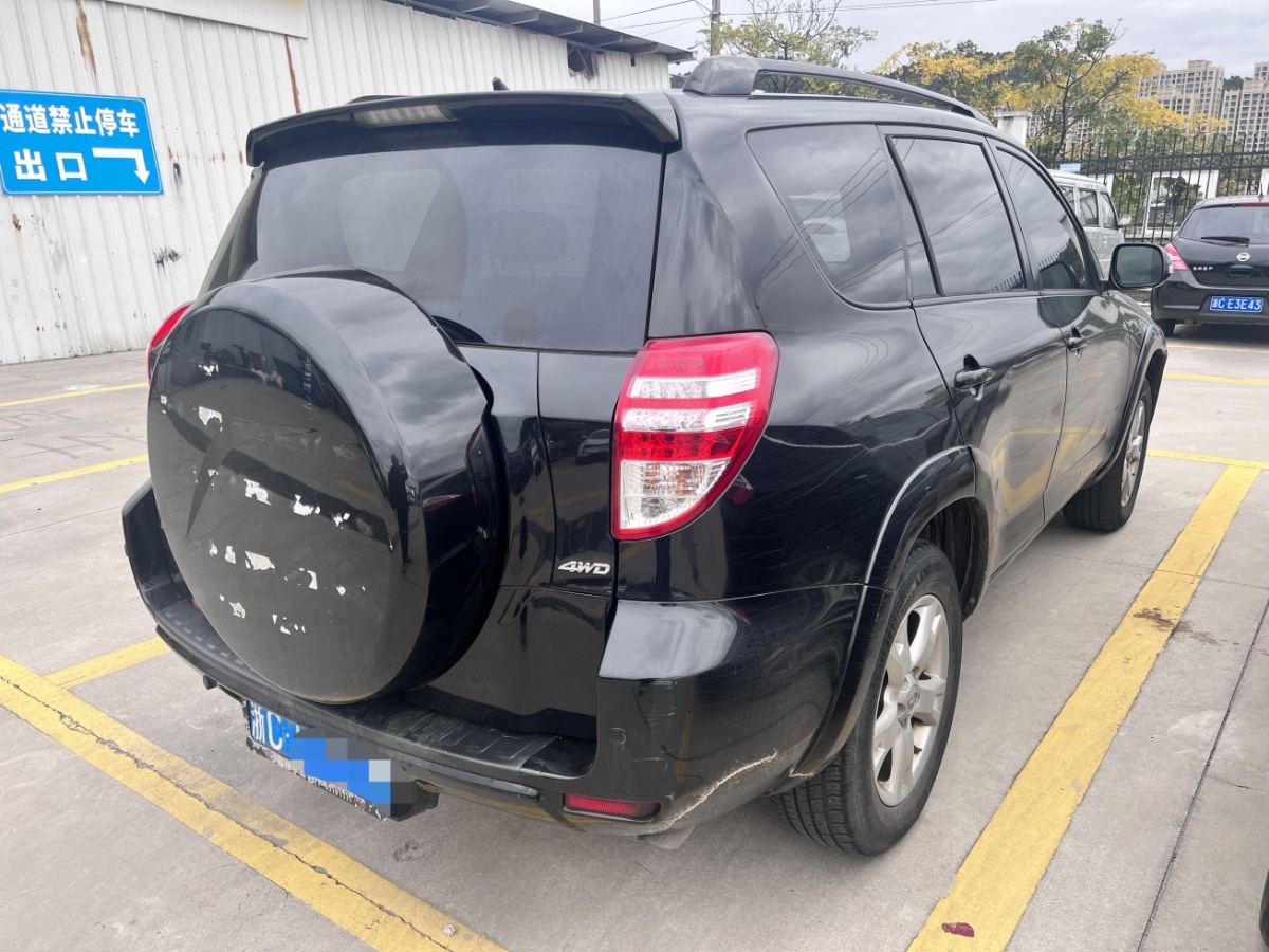 豐田 RAV4榮放  2011款 2.4L 自動四驅(qū)豪華版圖片