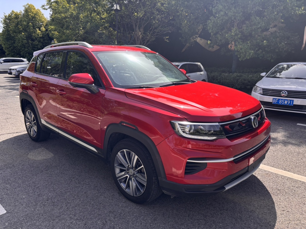 長安 CS35 PLUS  2019款 1.4T 自動暢聯(lián)藍鯨版圖片