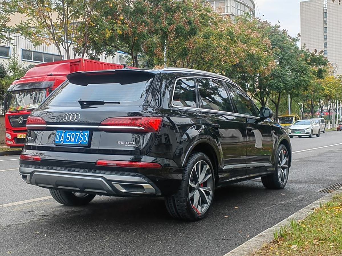 奧迪 奧迪Q7  2022款 55 TFSI quattro S line尊貴型圖片