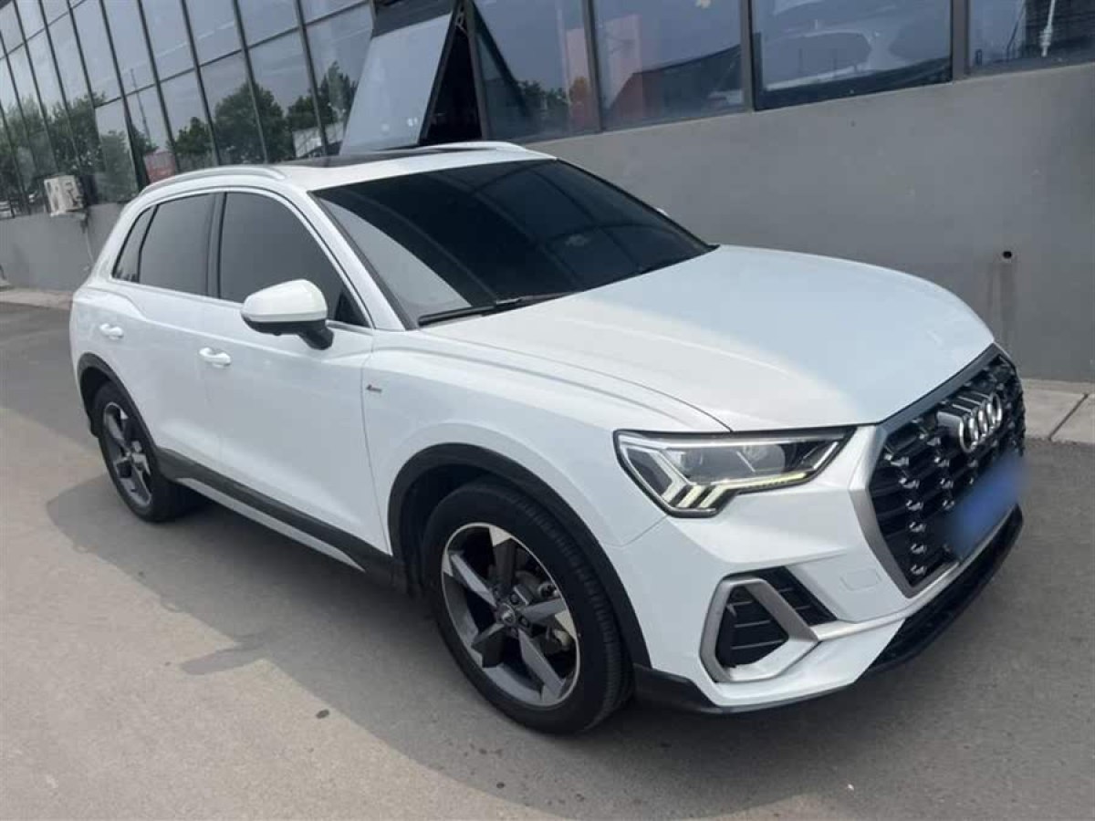 奧迪 奧迪Q3  2020款 35 TFSI 時(shí)尚動(dòng)感型圖片