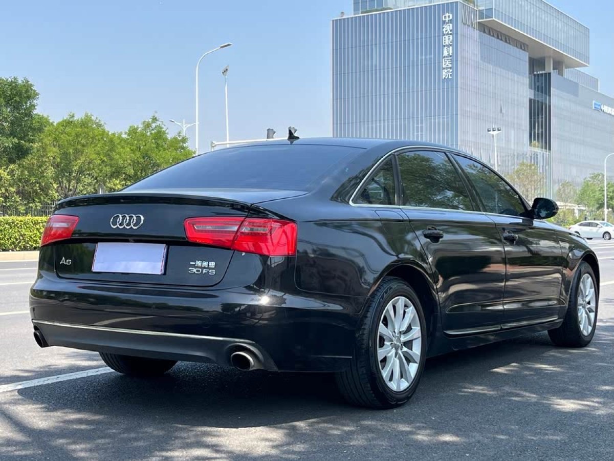 奧迪 奧迪A6L  2012款 TFSI 標(biāo)準(zhǔn)型圖片