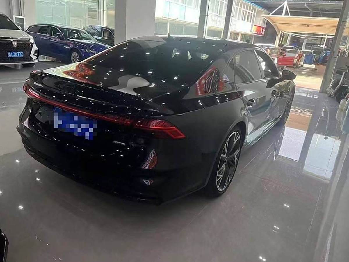 奧迪 奧迪A7L  2023款 45 TFSI quattro S-line 黑武士版圖片