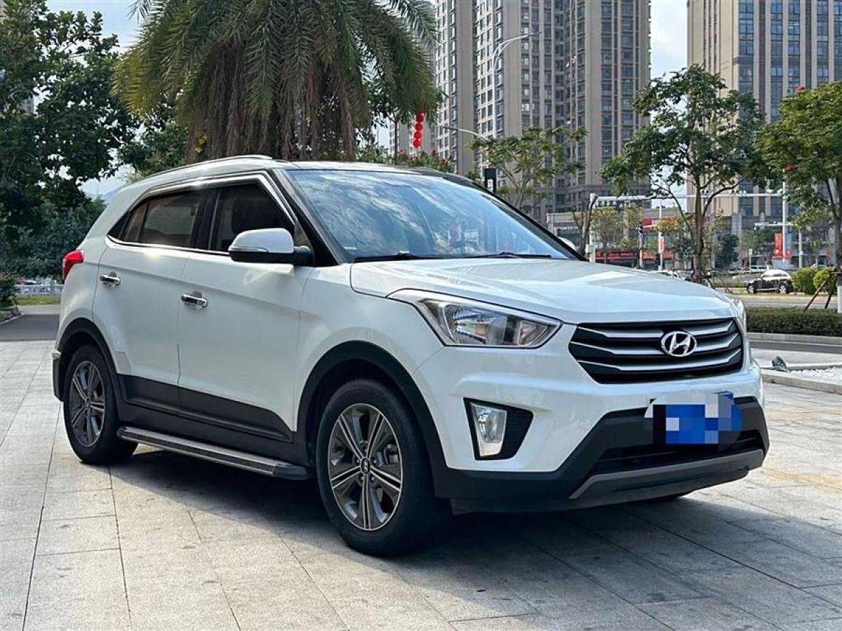 現(xiàn)代 ix25  2015款 1.6L 自動兩驅(qū)尊貴型DLX圖片