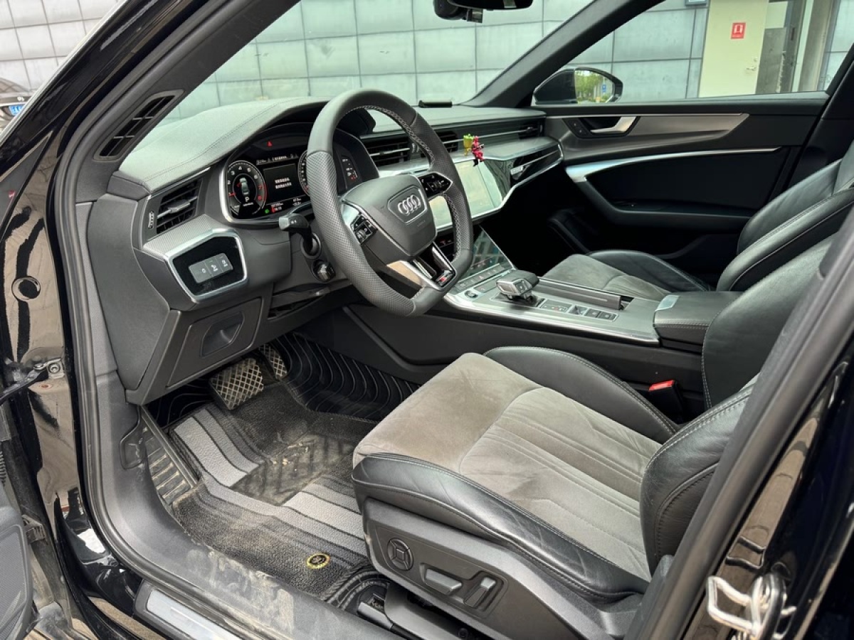 奧迪 奧迪A6L  2020款 45 TFSI quattro 臻選動感型圖片