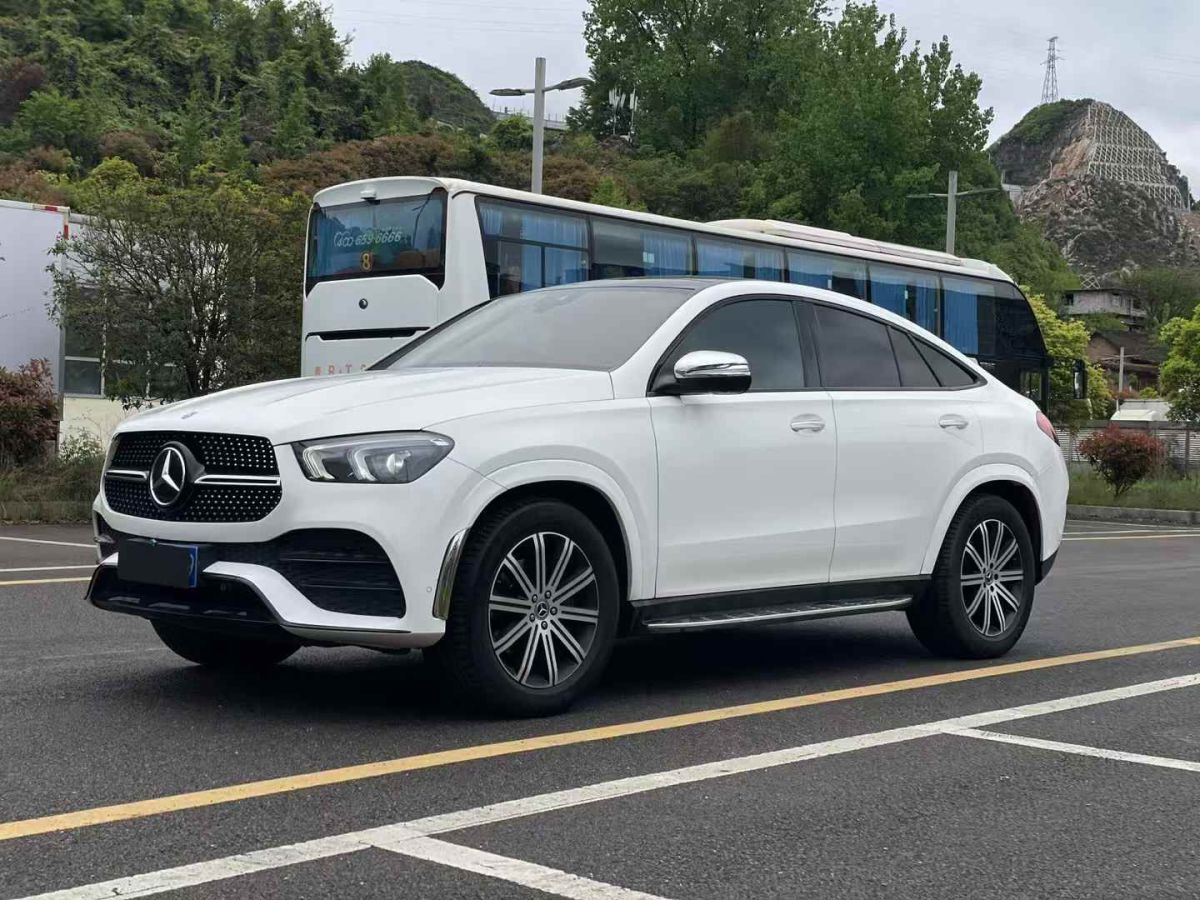 奔馳 奔馳GLC  2021款 GLC 300 4MATIC 轎跑SUV圖片