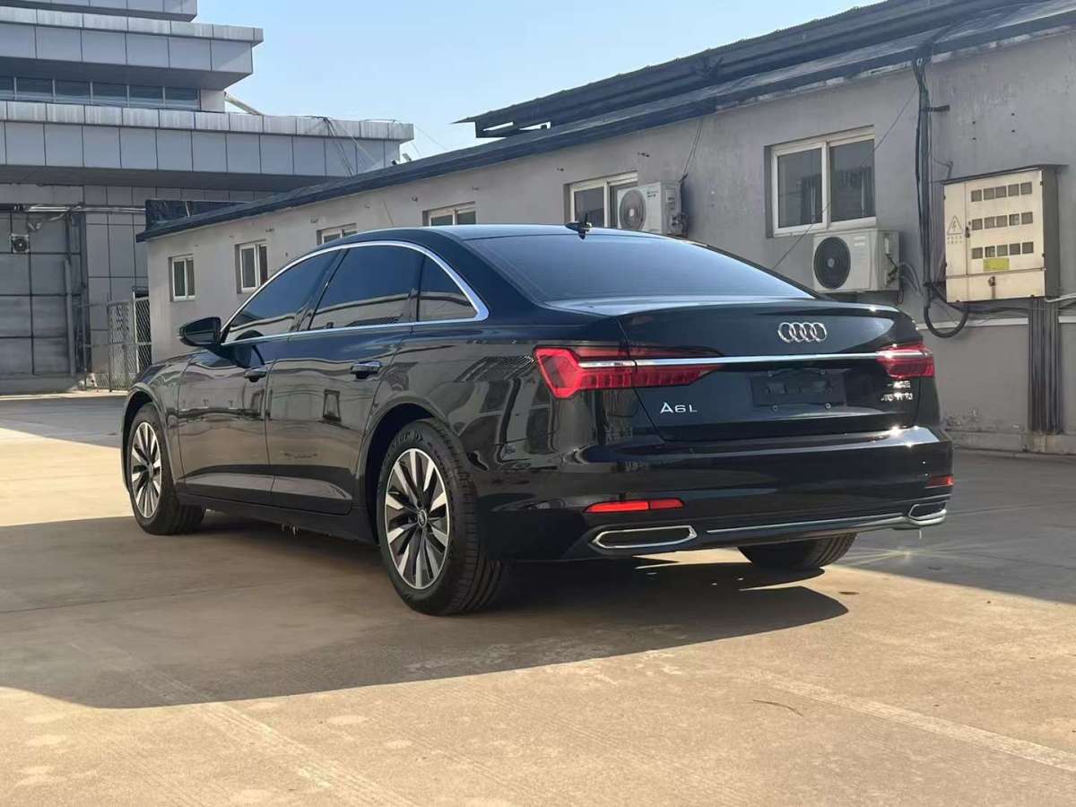 奧迪 奧迪A6L  2022款 45 TFSI 臻選致雅型圖片