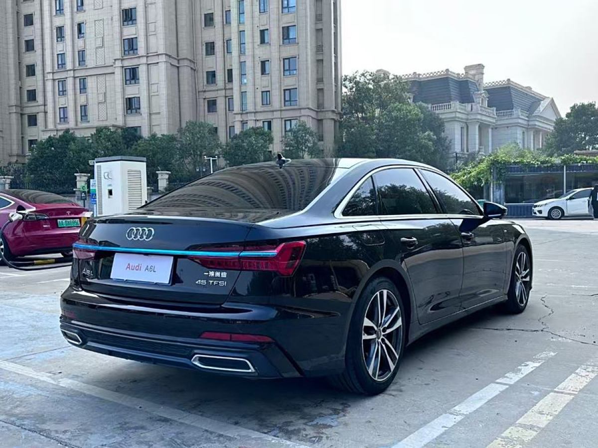 奧迪 奧迪A6L  2020款 45 TFSI quattro 臻選動感型圖片