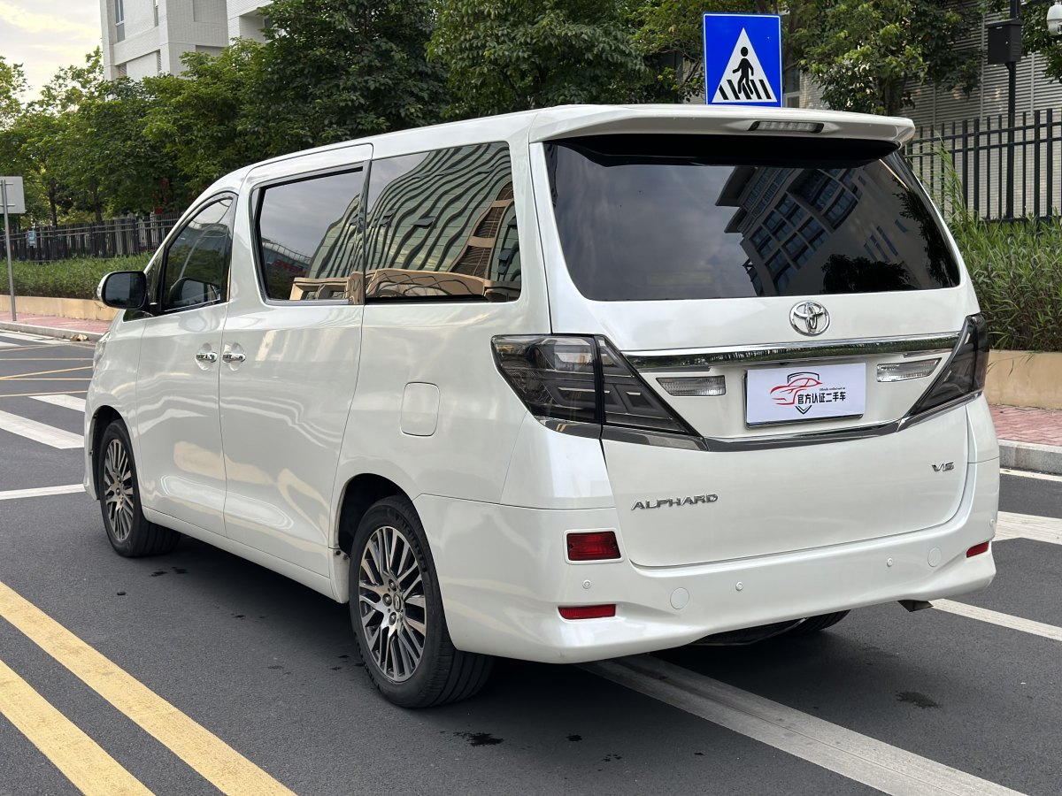 豐田 埃爾法  2012款 3.5L 豪華版圖片