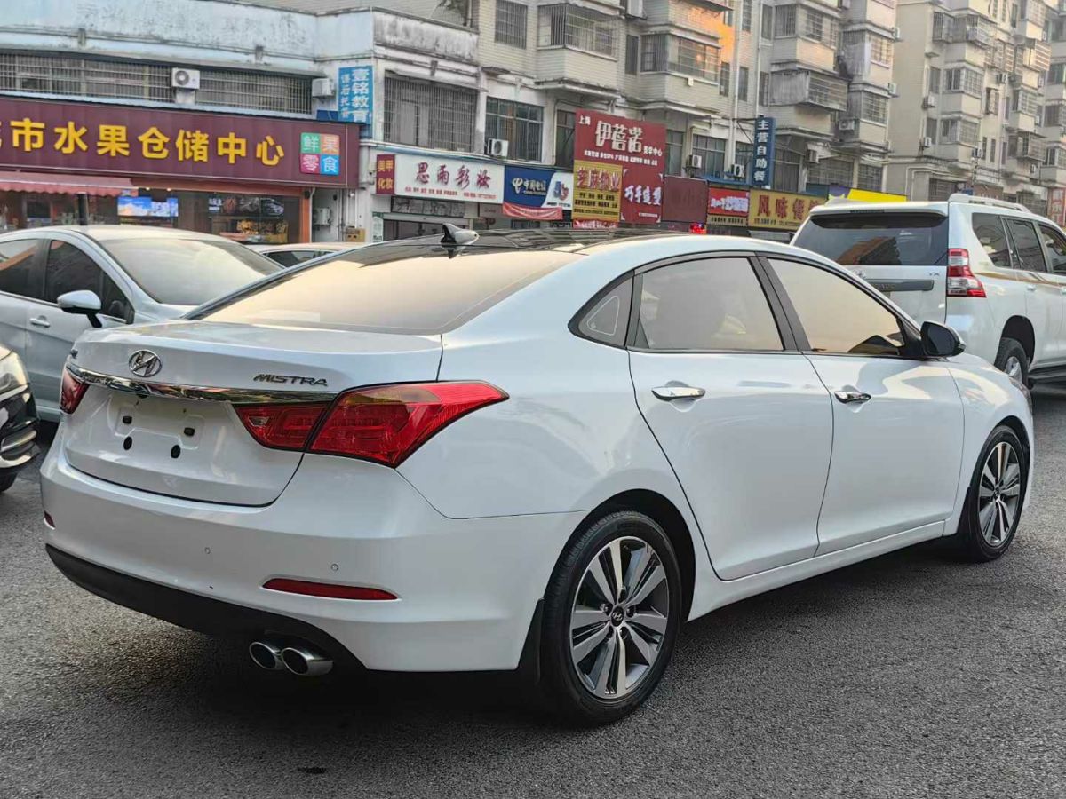 現(xiàn)代 名圖  2016款 2.0L 自動至尊型LUX圖片