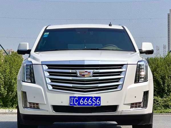 凯迪拉克 凯雷德ESCALADE  2017款 6.2L ESV铂金版加长型