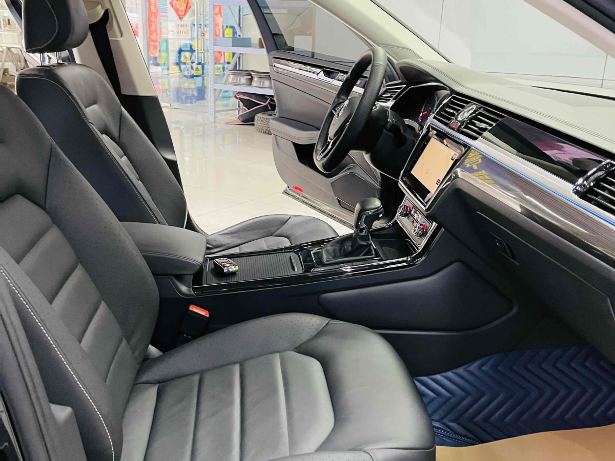 2019年7月大眾 輝昂  2018款 改款 380TSI 兩驅(qū)商務(wù)版