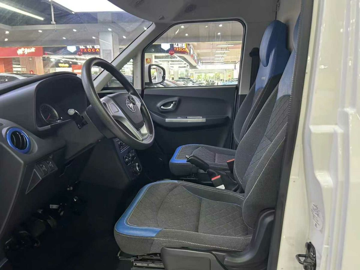 福田 智藍(lán)精靈E7  2024款 純電動(dòng)廂式運(yùn)輸車 平頂2座 寧德時(shí)代38.64kWh圖片