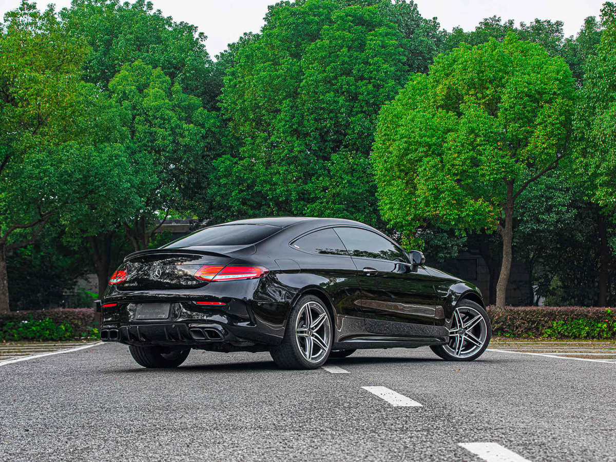 奔馳 奔馳C級(jí)AMG  2019款 AMG C 63 轎跑車圖片