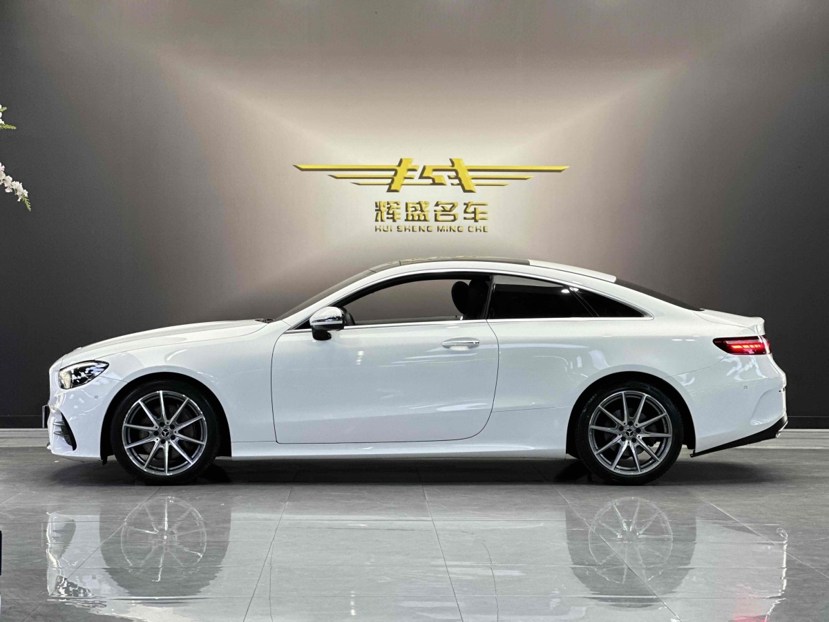 奔馳 奔馳E級  2023款 改款 E 260 轎跑車圖片