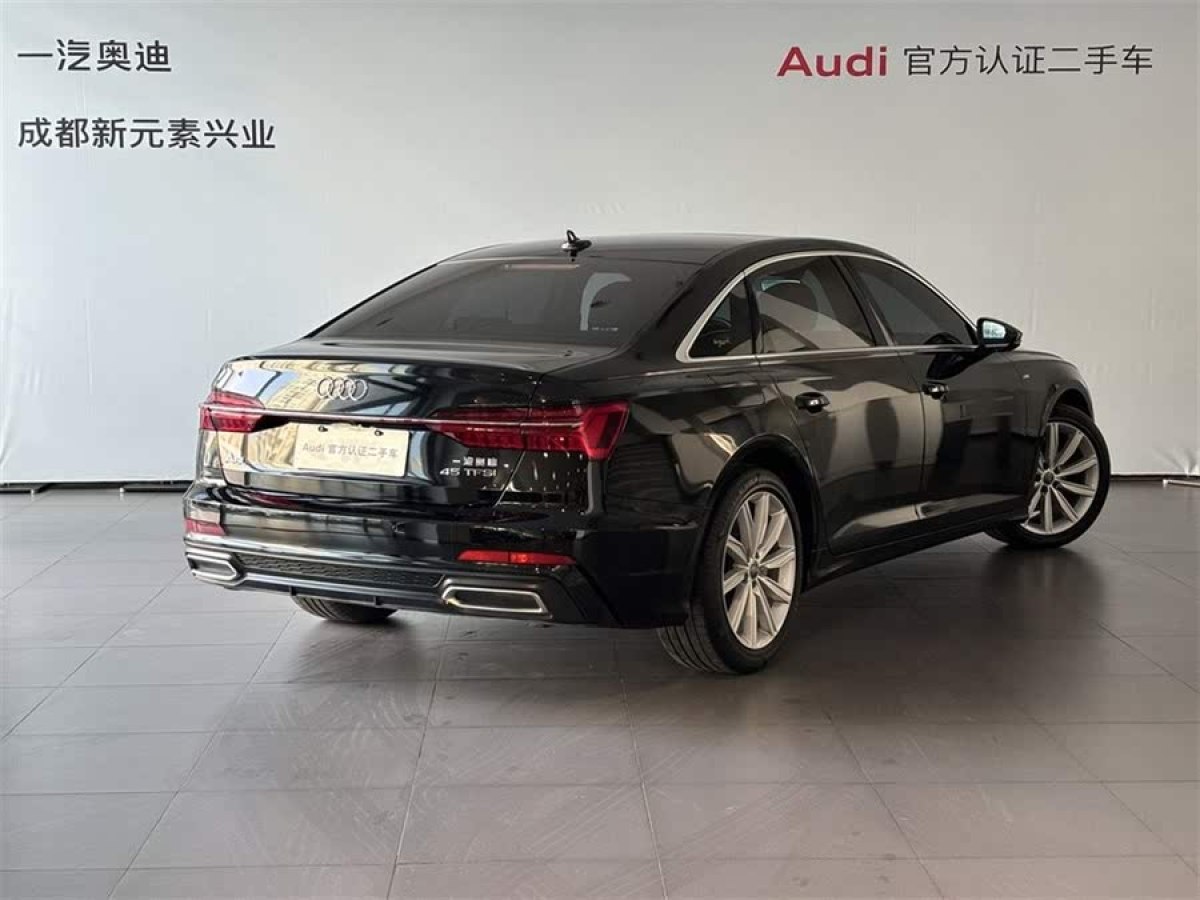 奧迪 奧迪A6L  2021款 45 TFSI 臻選動(dòng)感型圖片
