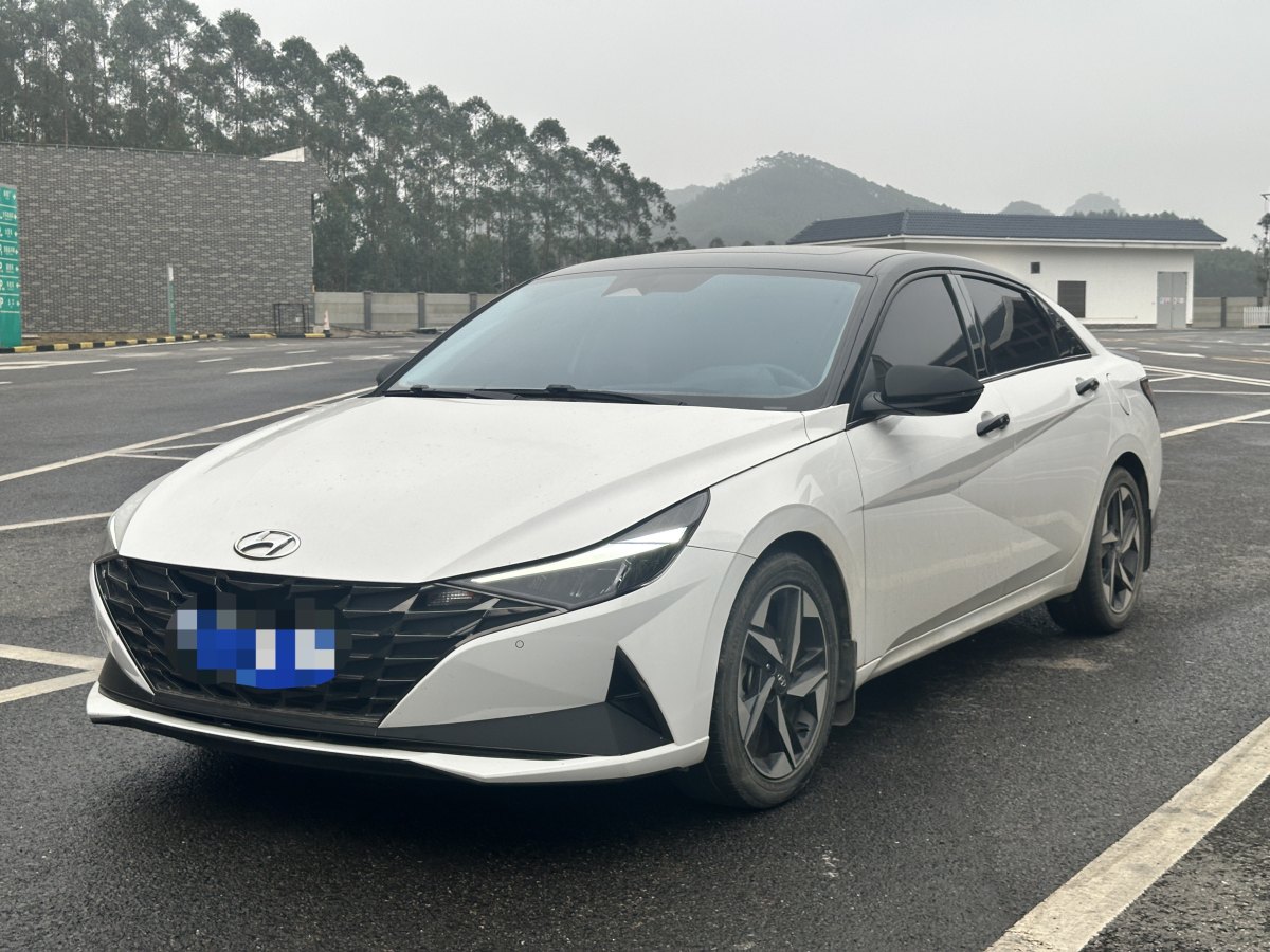 現(xiàn)代 伊蘭特  2021款 1.5L LUX尊貴版圖片