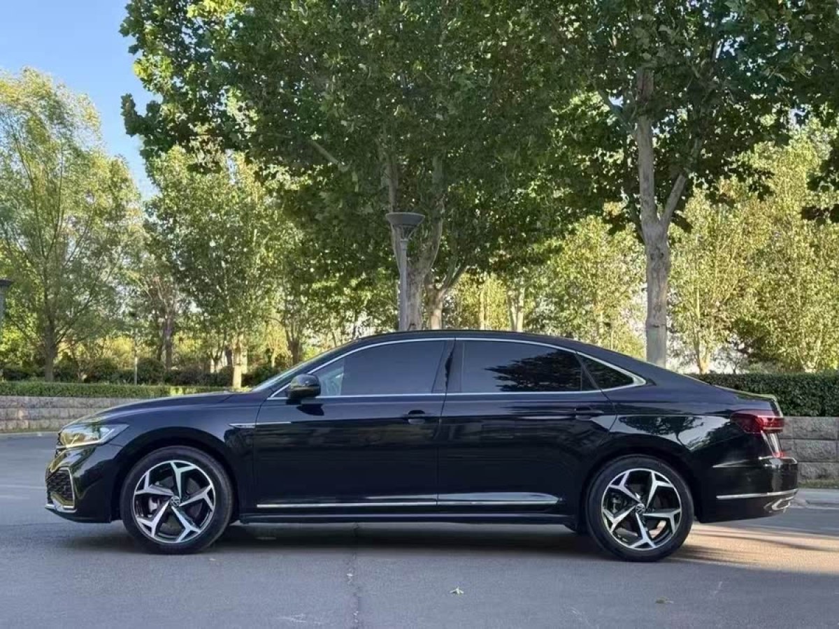 大眾 帕薩特  2024款 330TSI 星空精英版圖片