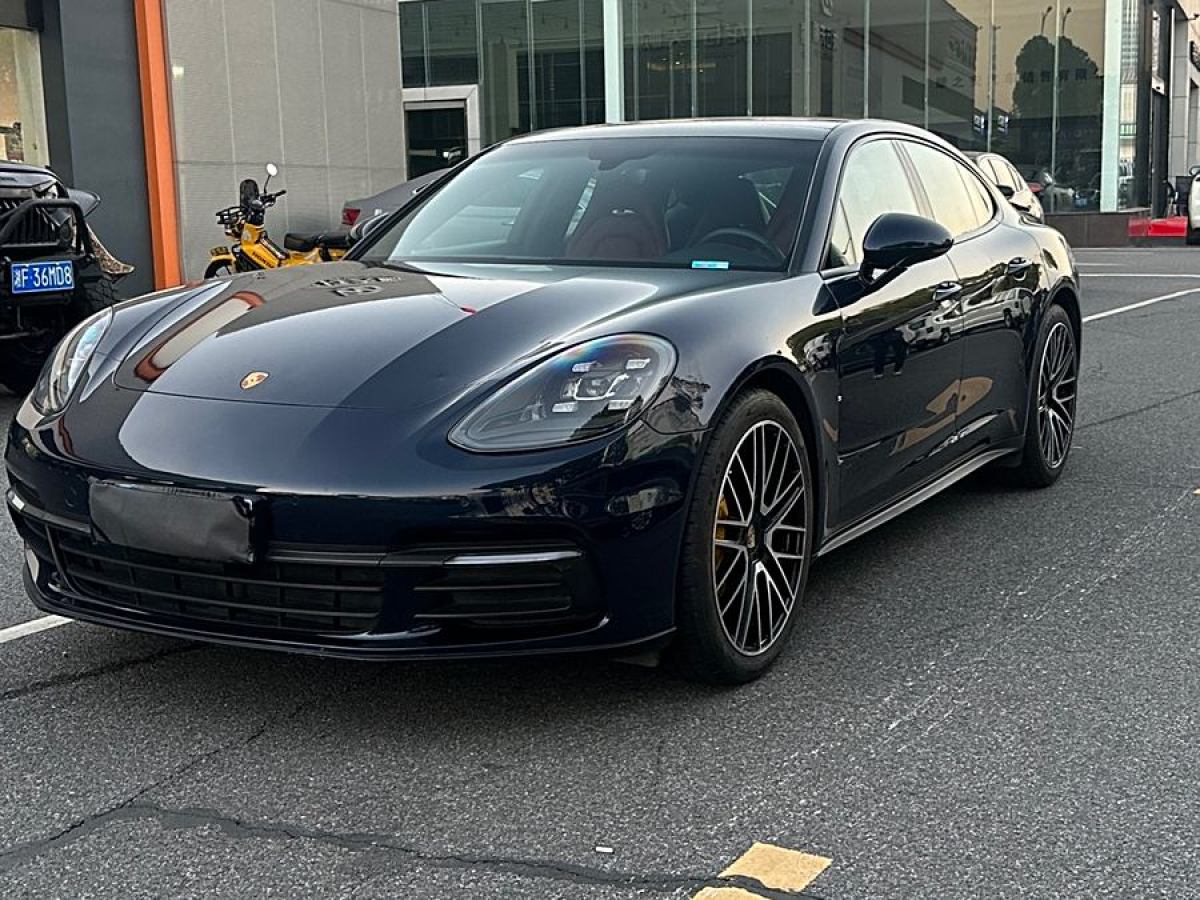 2018年9月保時(shí)捷 Panamera  2017款 Panamera 3.0T