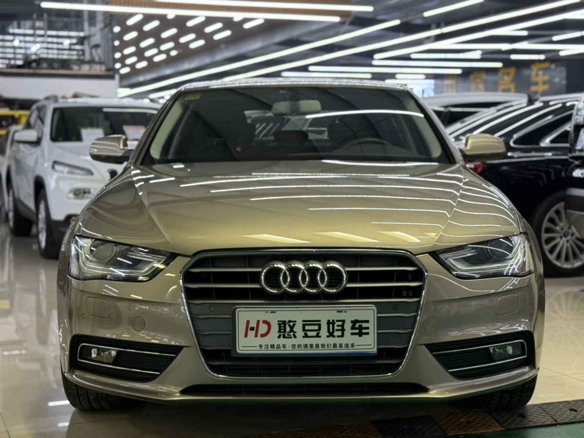 奧迪 奧迪A4L  2013款 35 TFSI 自動(dòng)舒適型圖片