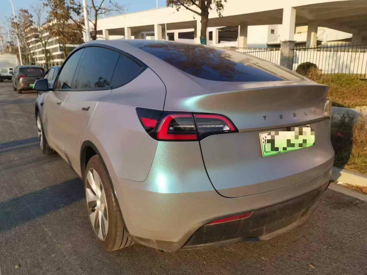 特斯拉 Model S  2023款 三電機(jī)全輪驅(qū)動(dòng) Plaid版圖片