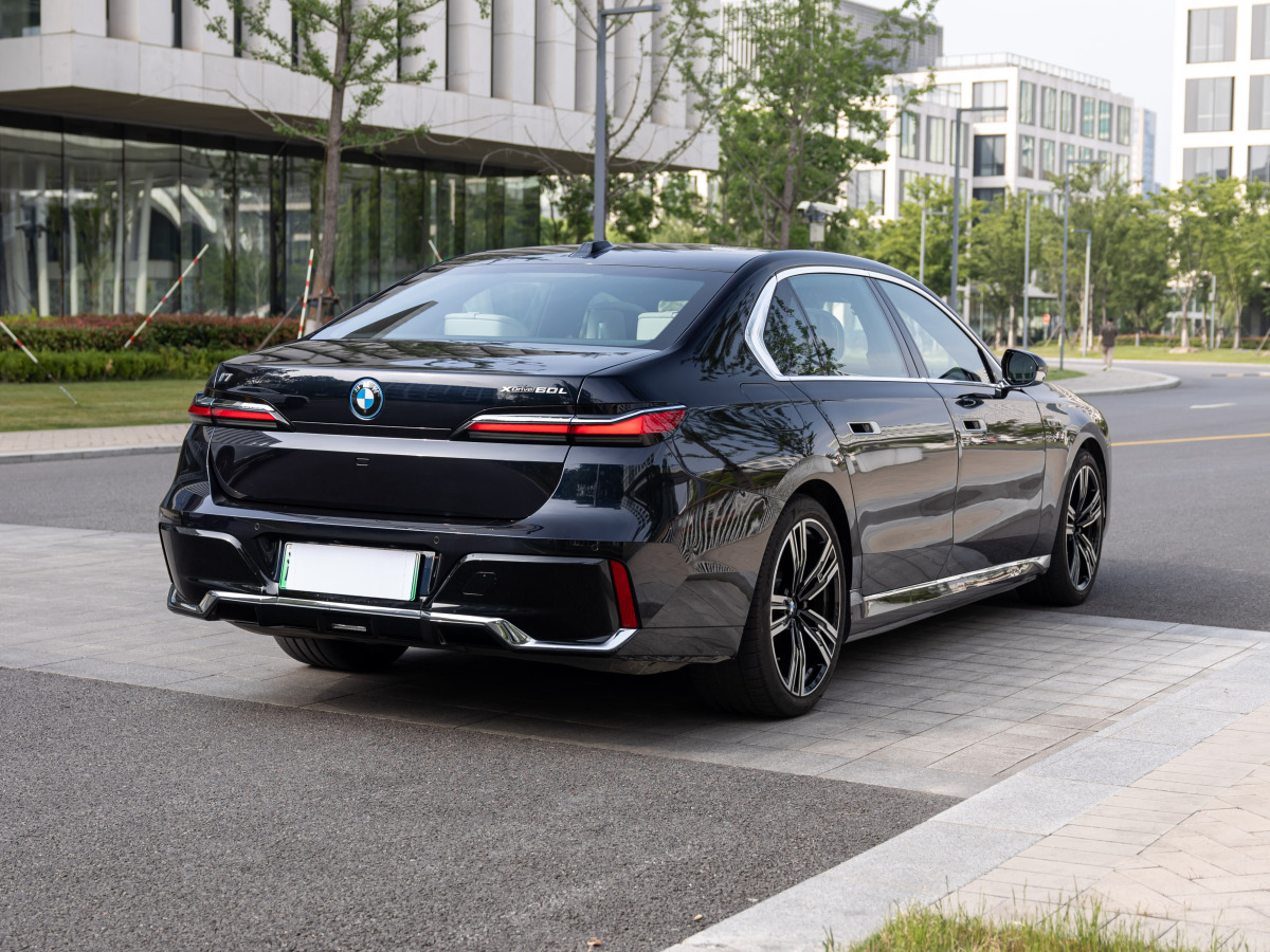 寶馬 寶馬i7  2023款 xDrive60L M運動套裝圖片