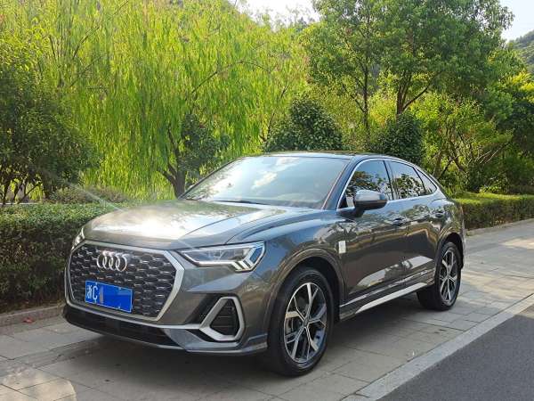 奥迪 奥迪Q3  2020款 40 TFSI 时尚动感型