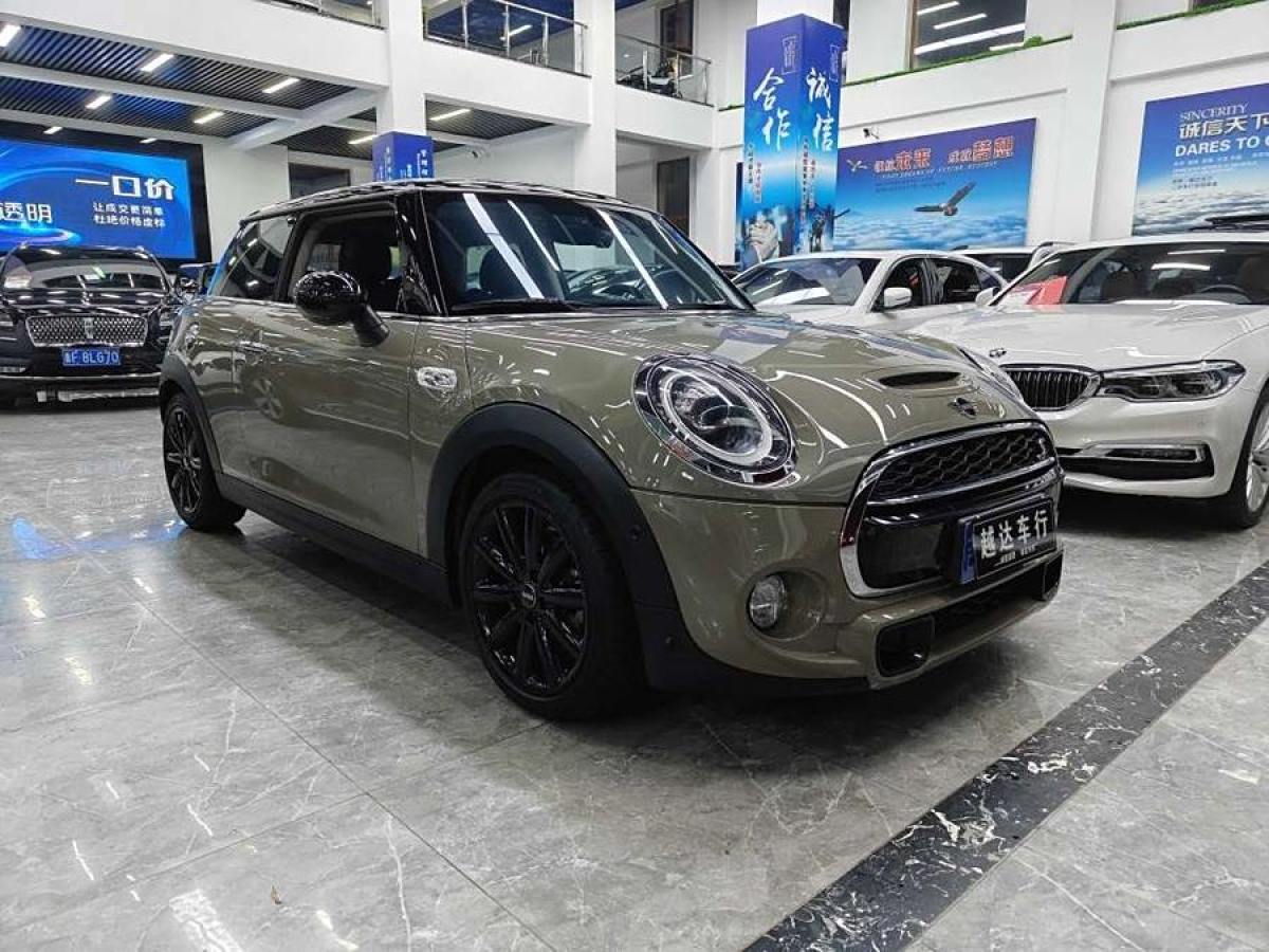 MINI MINI  2018款 2.0T COOPER S 經(jīng)典派 五門版圖片