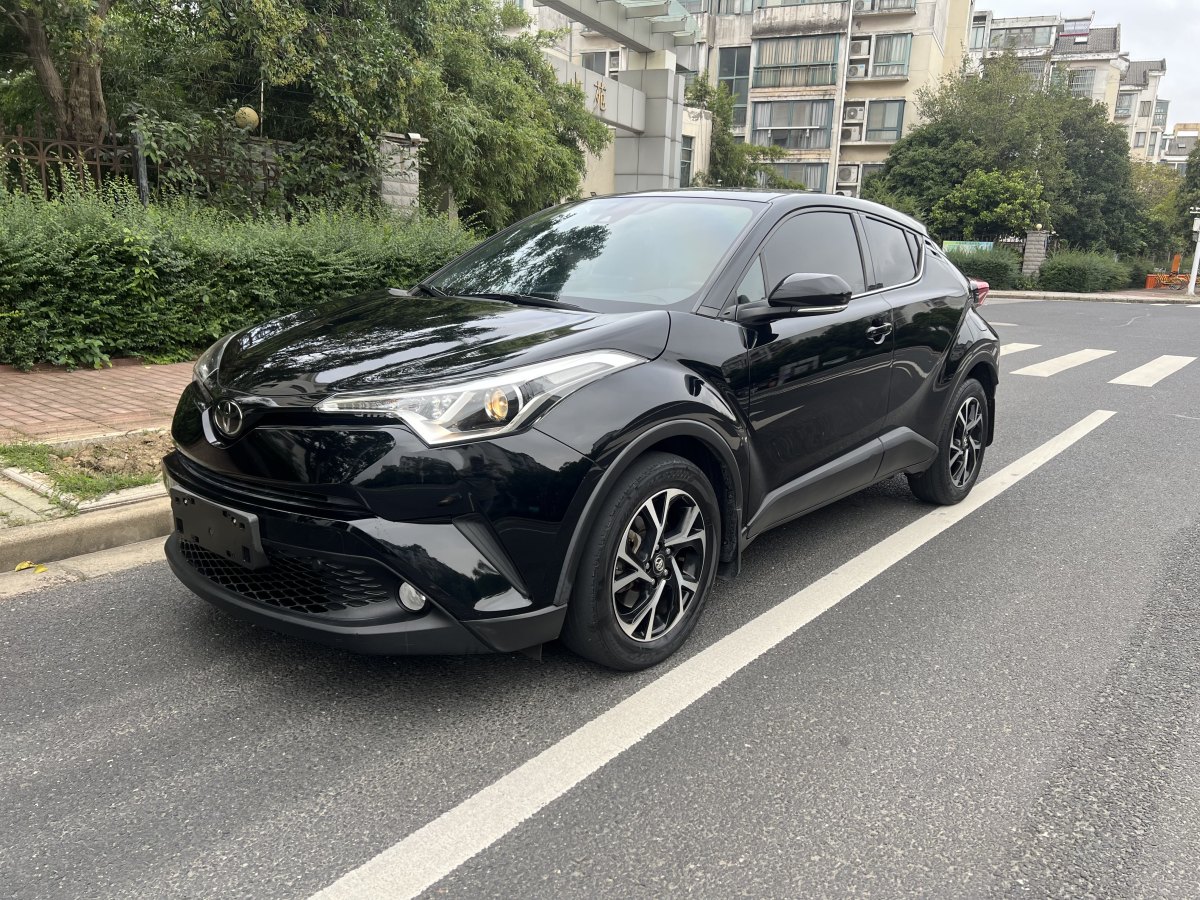 豐田 C-HR  2020款 2.0L 舒適版圖片