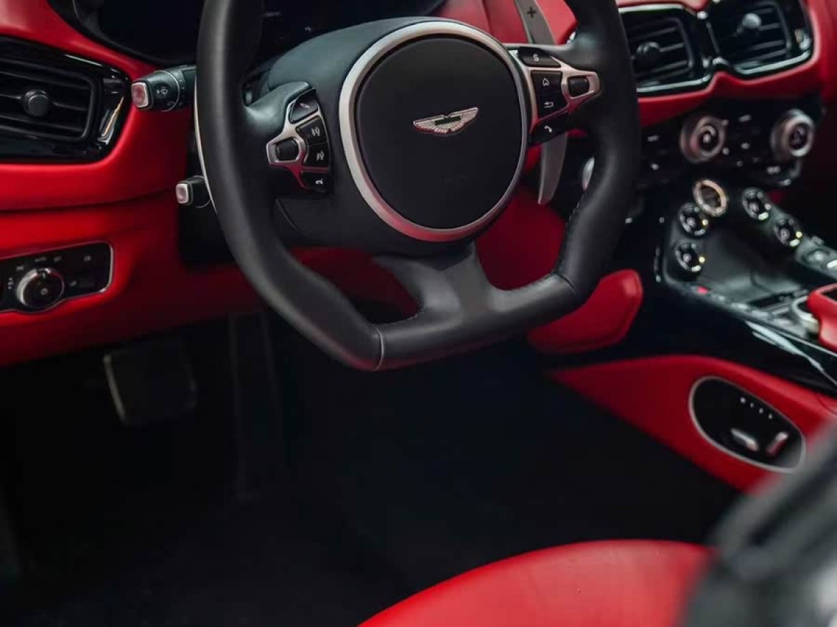 阿斯頓·馬丁 V8 Vantage  2020款 4.0T V8 Coupe圖片