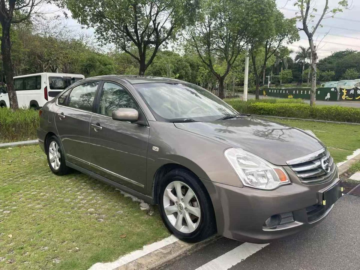 日產(chǎn) 驪威  2010款 勁逸版 1.8L 自動(dòng)標(biāo)準(zhǔn)型圖片