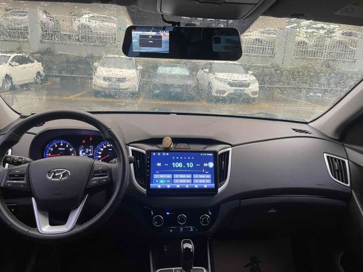 現(xiàn)代 ix25  2017款 1.6L 自動智能型圖片
