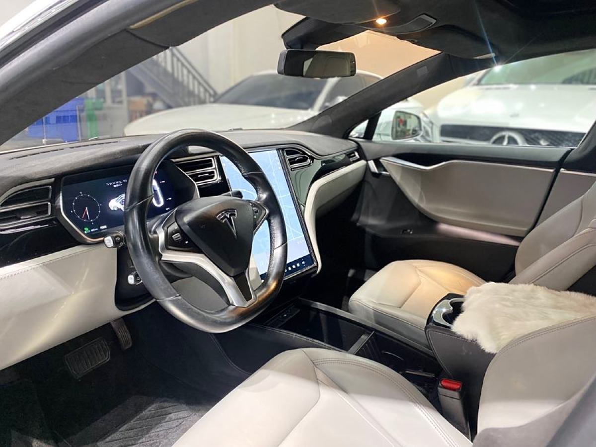 特斯拉 Model S  2015款 Model S 85D圖片