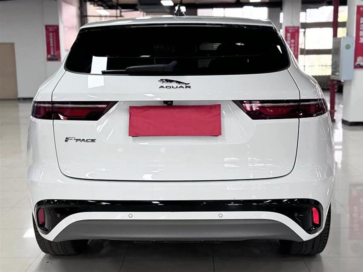 2022年10月捷豹 F-PACE  2021款 250PS R-Dynamic SE