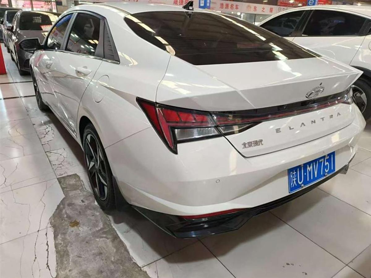 現(xiàn)代 伊蘭特  2022款 1.5L CVT LUX尊貴版圖片