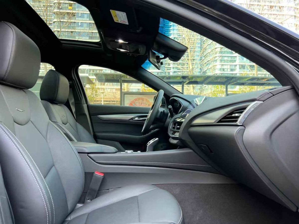 凱迪拉克 XT5  2023款 2.0T 兩驅(qū)風(fēng)尚型圖片