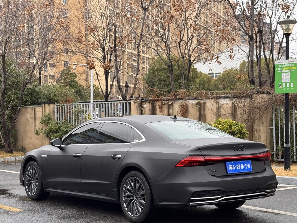 奧迪 奧迪A7L  2024款 45TFSI S-line 筑夢(mèng)型 流晶套裝圖片