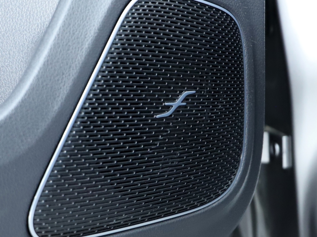 奔馳 奔馳A級(jí)AMG  2024款 AMG A 45 S 4MATIC+燃擎當(dāng)?shù)捞貏e版圖片