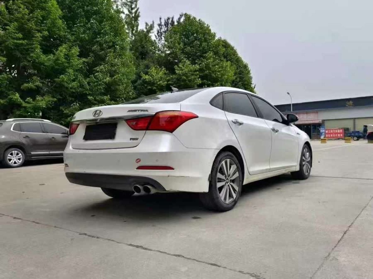 現(xiàn)代 名圖  2016款 1.6T 自動智能型GLS圖片