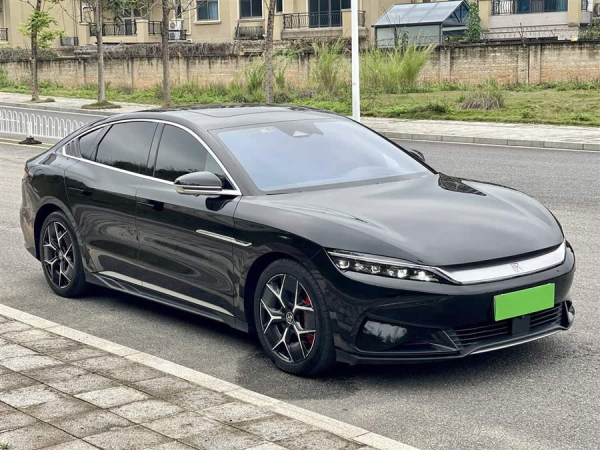 比亞迪 漢  2022款 EV 創(chuàng)世版 715KM前驅(qū)旗艦型圖片