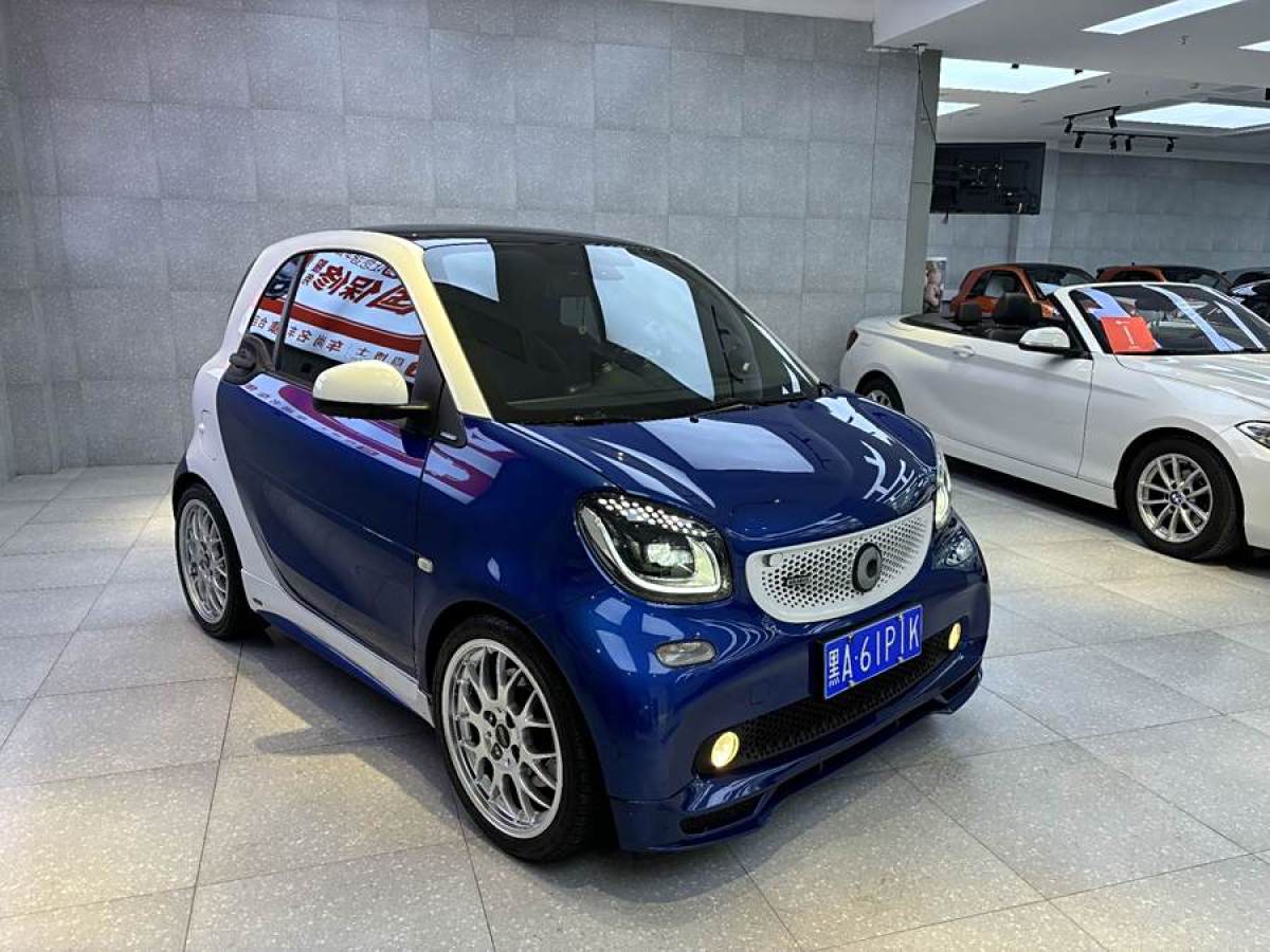 smart fortwo  2017款 1.0L 52千瓦硬頂摯愛特別版圖片