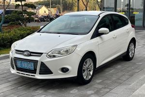 ?？怂?福特 兩廂 1.6L 自動舒適型