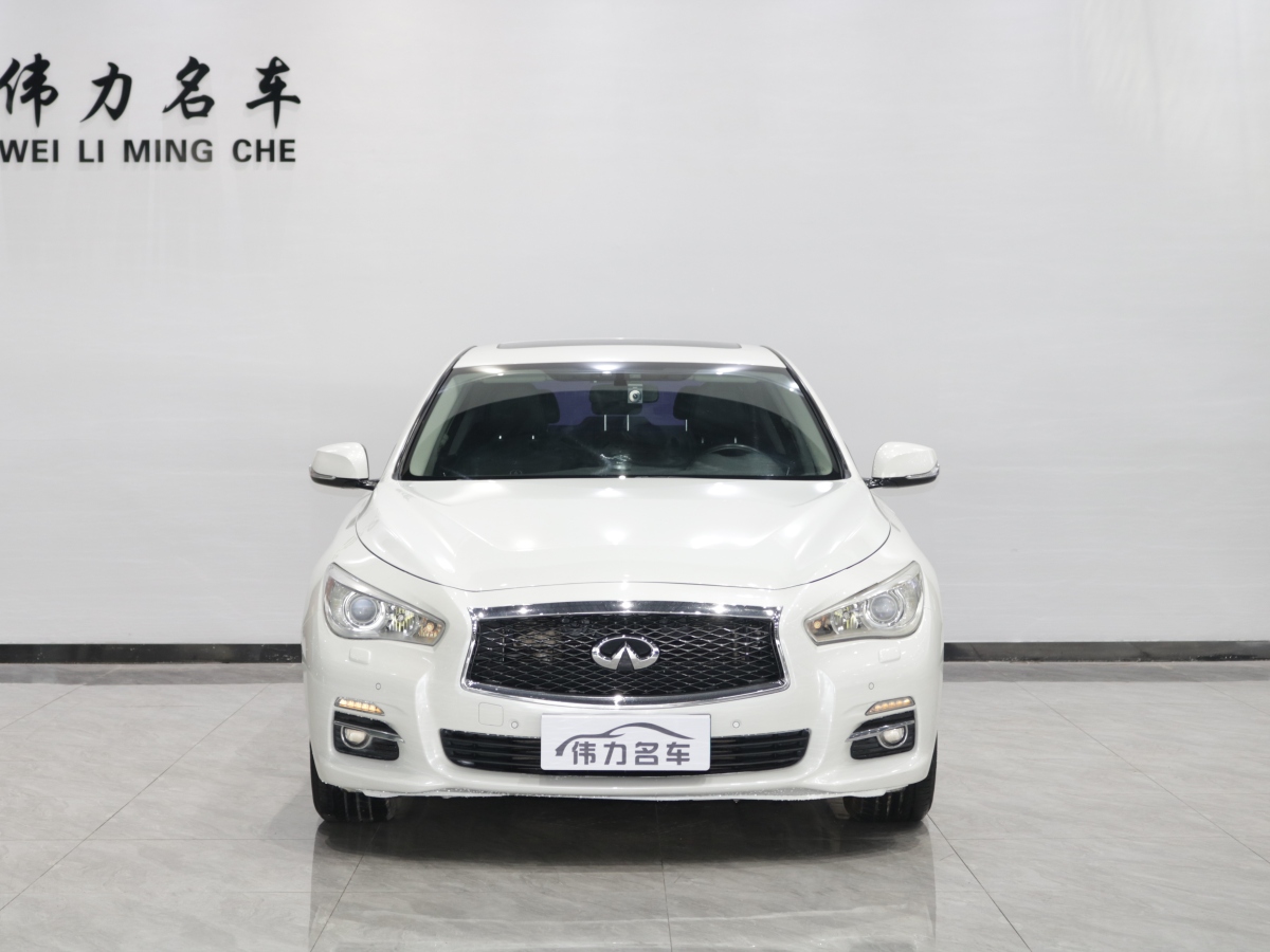 2015年1月英菲尼迪 Q50  2014款 2.0T 舒適版