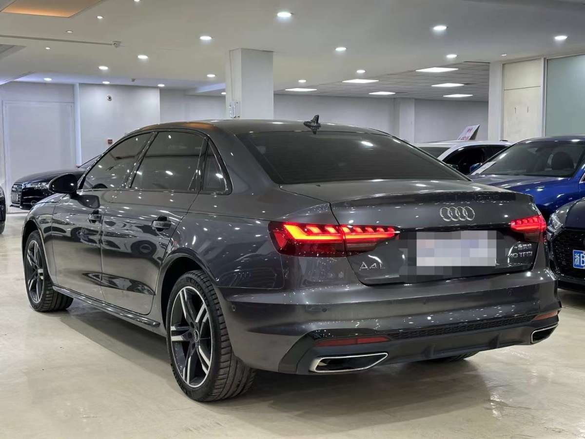 奥迪 奥迪A4L  2022款 40 TFSI 豪华动感型图片